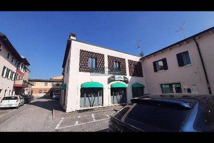 Locale commerciale in Affitto