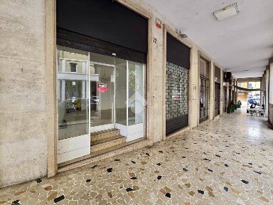 Verona, Centro Storico, Via Nizza, 22