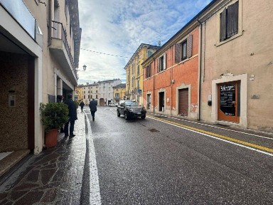 Locale commerciale in Affitto