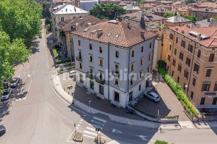 Locale commerciale in Affitto