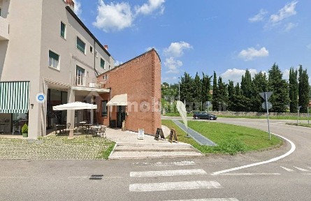 Locale commerciale in Affitto