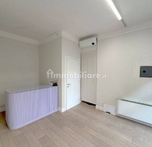 Locale commerciale in Affitto