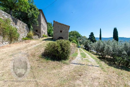 Casale Strada Provinciale Umbro Cortonese, Cortona