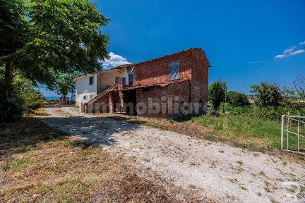 Cortona, Case Sparse Chianacce