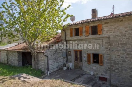Casale Località Ville di Roti, Pieve Santo Stefano