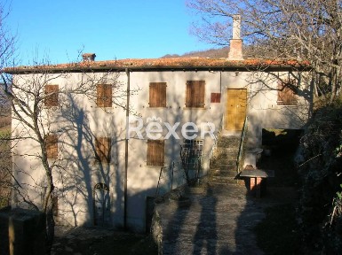 Casale Strada da Poggio Vertelli a Battifolle, Castel San Niccolò