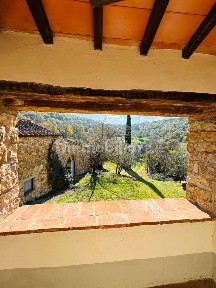 Casa colonica via Migliari, Laterina Pergine Valdarno