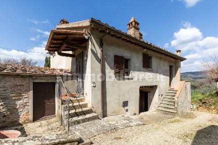Rustico via Pergognano 6, Castiglion Fiorentino