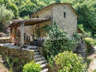Rustico via Campo Rosso, Ortignano Raggiolo