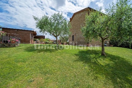 Casale Località Patrignone, Ceciliano, Arezzo