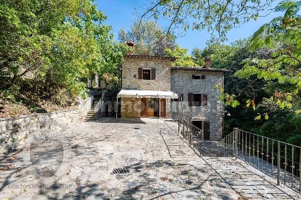 Casale Case Sparse Cortona 72A, Cortona