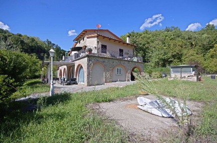 Casa colonica via vittorio emanuele, Castelfranco Piandisco