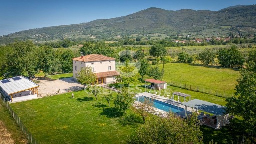 Terranuova Bracciolini, Via P. Mattarella