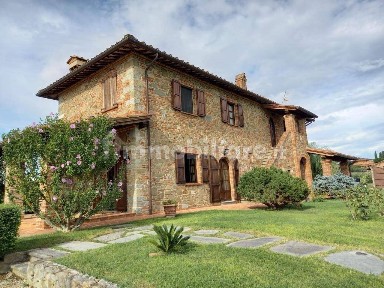 Casale via Poggiarello 15, Foiano della Chiana