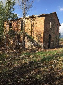 Cortona, Case Sparse Pietraia