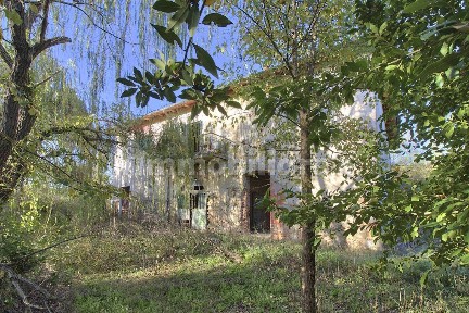 Rustico località Riguzze snc, Castelfranco Piandisco