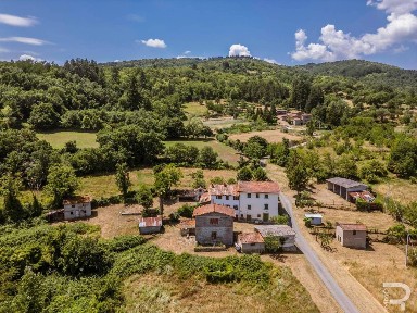Rustico Sr70, Castel San Niccolò