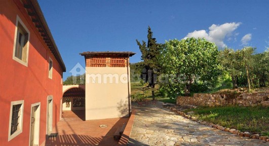 Casa colonica via E. Bonarotti, Cavriglia Monastero, Cavriglia