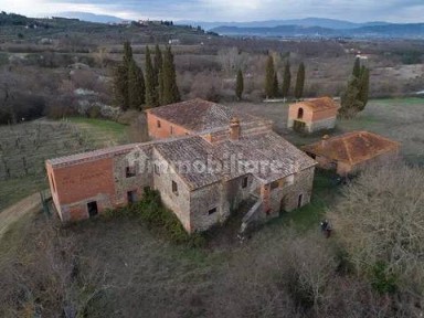 Civitella in Val di Chiana, Via Santo Spirito, 12