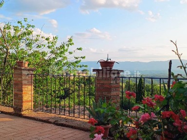 Casa colonica via Sette Ponti, Castelfranco Piandisco