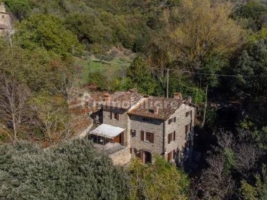 Cascina via Santa Maria Nuova, 90, Cortona