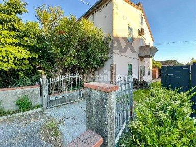 Terratetto unifamiliare 180 m², buono stato, Mezzano - Borgo Masotti, Ravenna