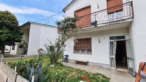 Russi, VIA DELLA RESISTENZA, 4