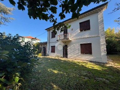 Ravenna, Castiglione, Via G. Zignani, 42