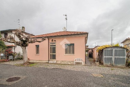 Ravenna, Santo Stefano - Gambellara, Via Martiri della Libertà, 14