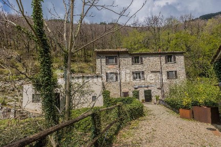 Loro Ciuffenna, Località Trevane