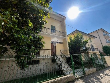 Ravenna, Borgo Nuovo - Ospedale, Via Monte Nero, 14