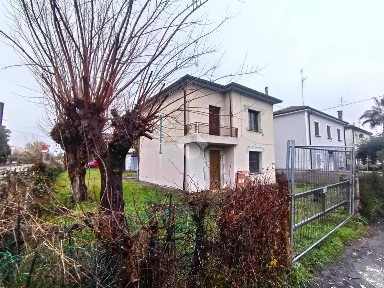 Terratetto unifamiliare via IV Novembre 1, Massa Lombarda