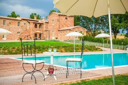 Casa colonica, ottimo stato, 1000 m², Centro, Foiano della Chiana