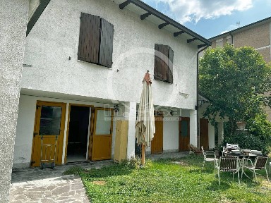 Ravenna, Vicoli - Redentore, Via Angelo Frignani