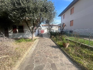 Ravenna, Castiglione, Via Martiri Fantini, 13