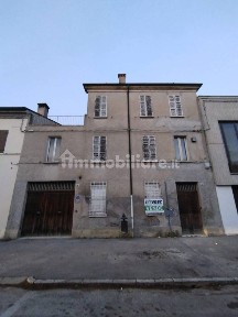 Lugo, Via Giovanni Amendola, 63