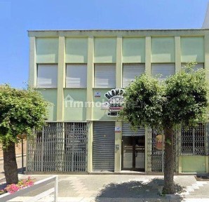 Locale commerciale in Vendita