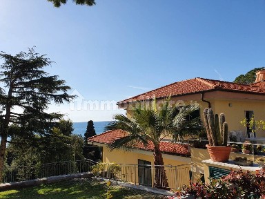 Sanremo, San Martino - Villetta, Strada Privata Peiranze, 25