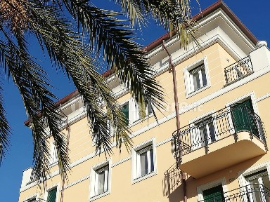 Attico via degli Amici, Piani di Borghetto, Ospedale, Bordighera