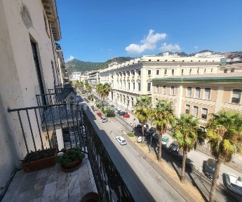 Salerno, Centro, Corso Giuseppe Garibaldi, 167