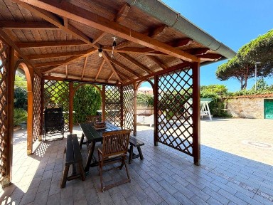 Villa a schiera via Polinesia 2, Bella Farnia, Sabaudia