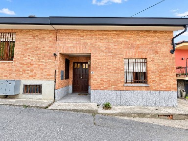 Terratetto unifamiliare via Castello, 13, Lequio Berria