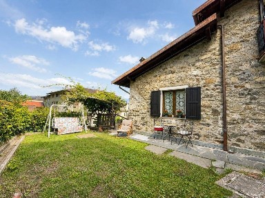 Terratetto plurifamiliare via salita San Silvestro 9, Centro, Teglio