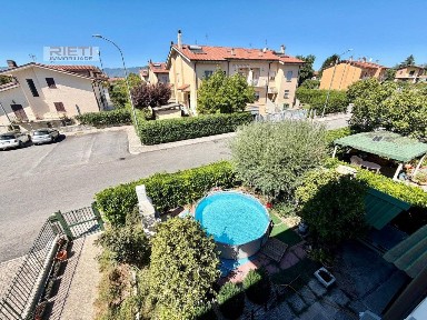 Villa plurifamiliare via Leone Cattani, 7, Rieti