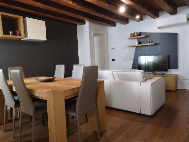 Appartamento via Jacopo Vittorelli 16, Centro, Bassano del Grappa