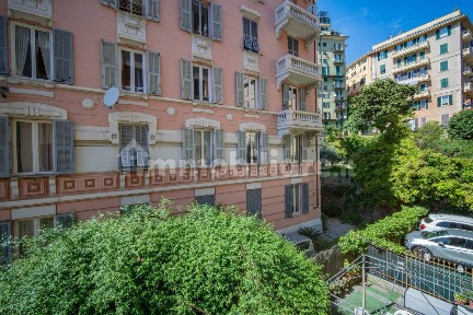Appartamento via Peschiera, Manin, Genova
