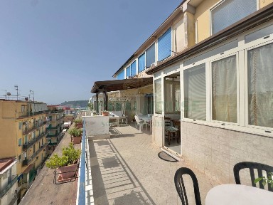 Trilocale via Caio Asinio Pollione 16, Bagnoli, Napoli