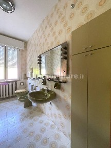 Castelfranco Emilia, via nazario sauro, 2
