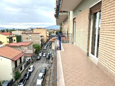 Quadrilocale via Milano 10, Centro, Acerra