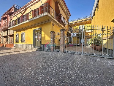 Bilocale via Emanuele Gianturco, Saviano